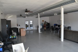 Phoenix, AZ Office/Retail - 10016 N Cave Creek Rd