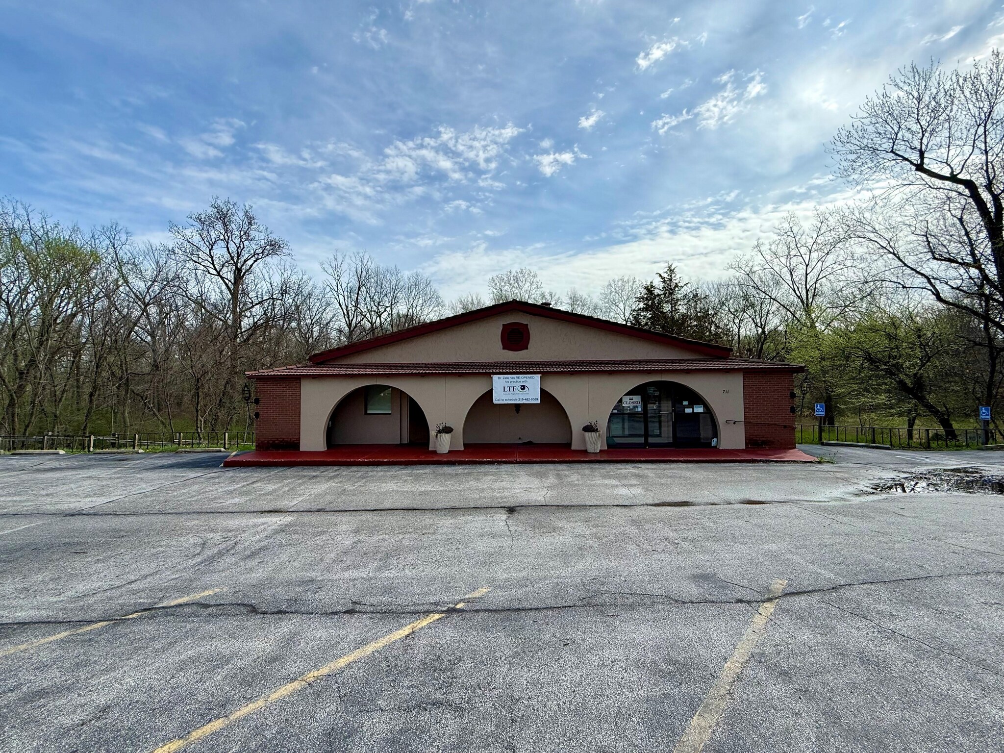 711 S Calumet Rd, Chesterton, IN for Sale