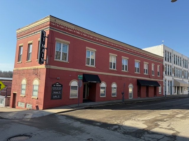 31 N Main St, Jamestown, NY for Sale