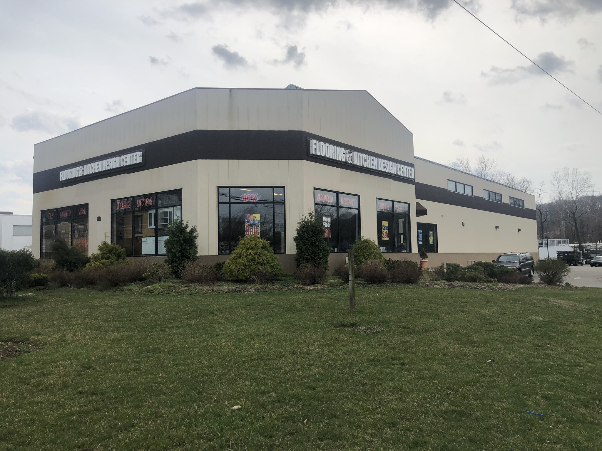 267 Saw Mill River Rd Elmsford, NY 10523 Retail Property for Sale on