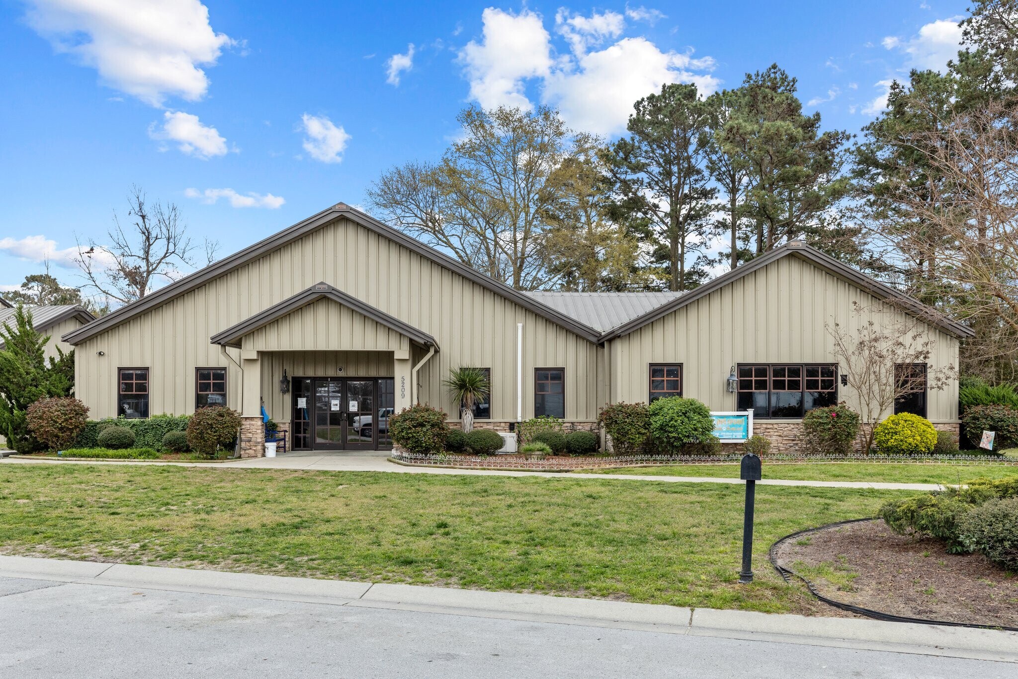 5209 Narron Business Dr, Morehead City, NC for Sale