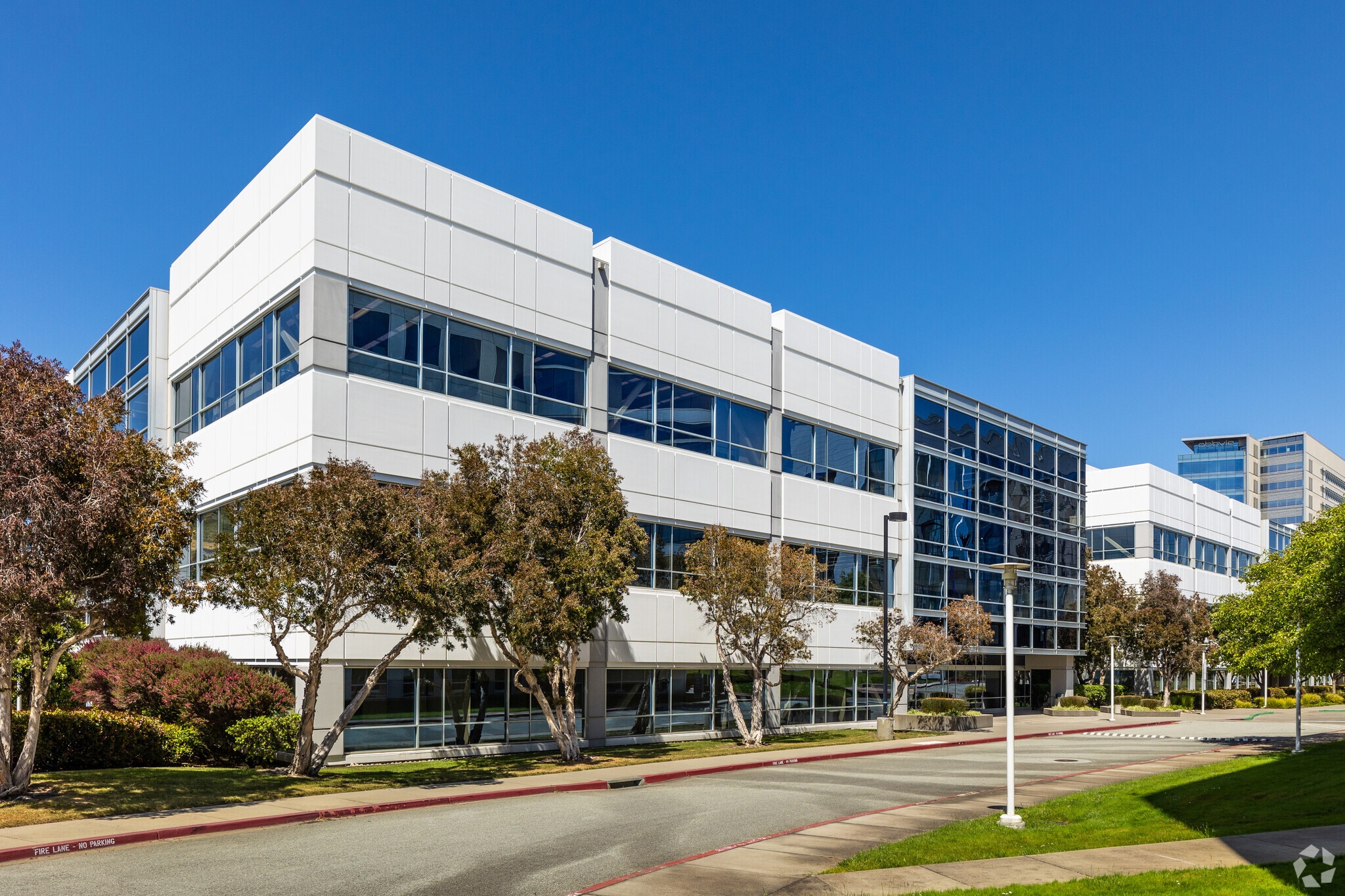 951 Gateway Blvd, South San Francisco, CA for Rent