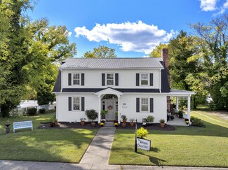 Halifax, VA Freestanding - 334 S Main St