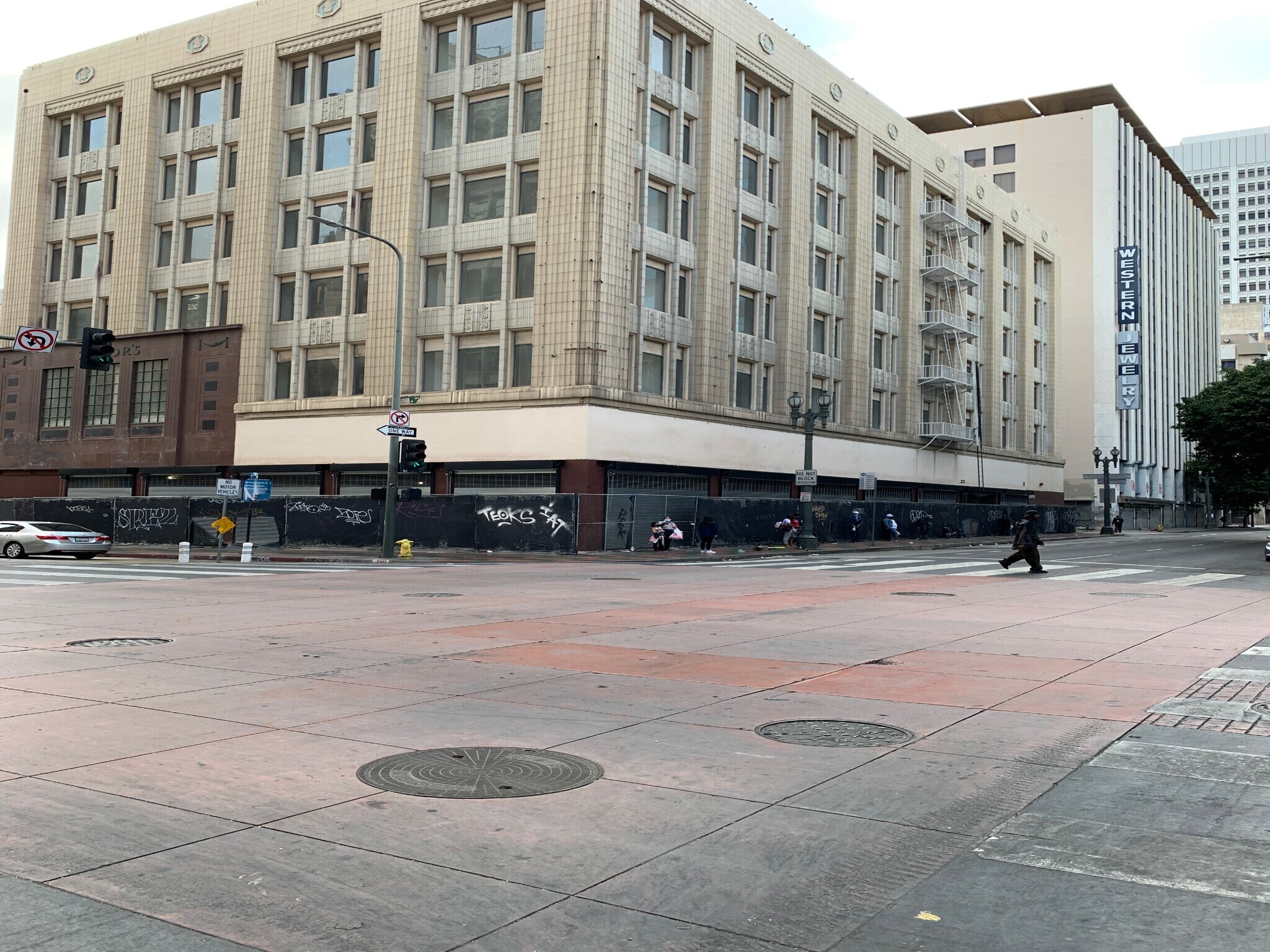 601 S Broadway, Los Angeles, CA for Rent