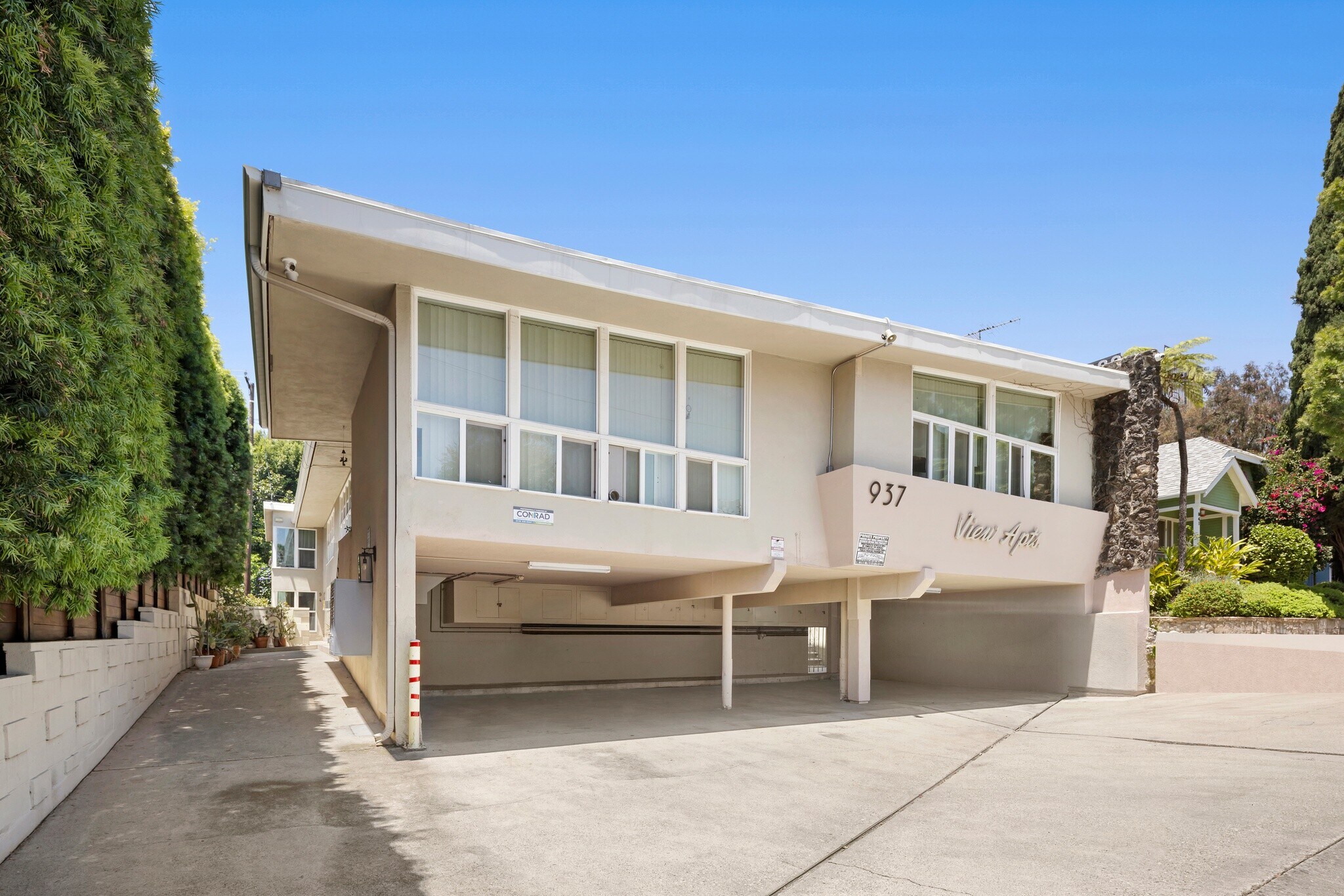937 Hilldale Ave, West Hollywood, CA for Sale