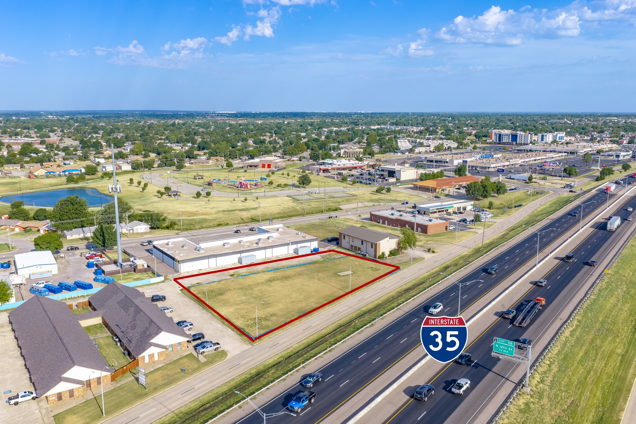 301 S I-35 Ser Rd, Moore, OK for Sale