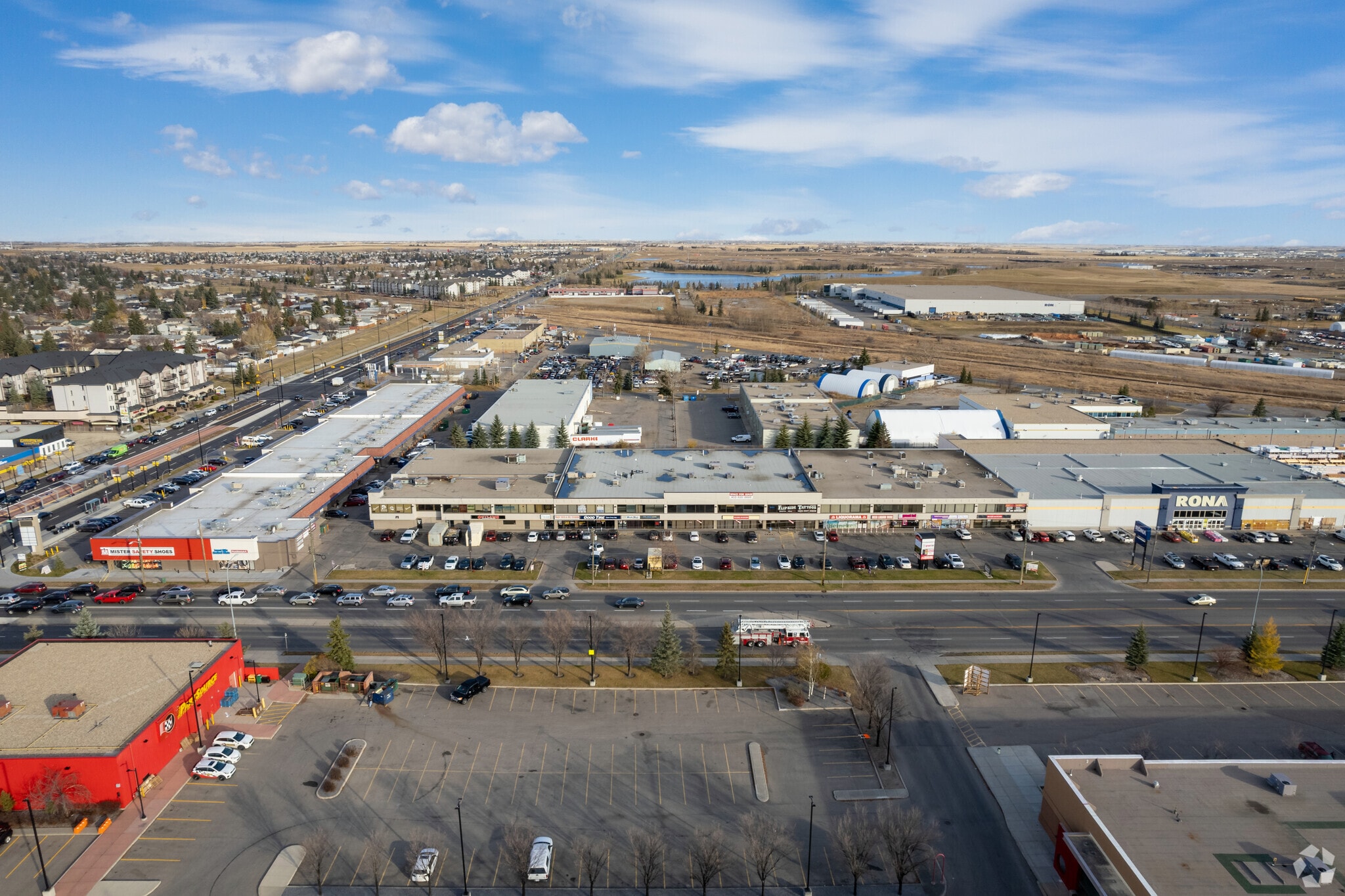 1830 52nd St SE, Calgary, AB for Rent