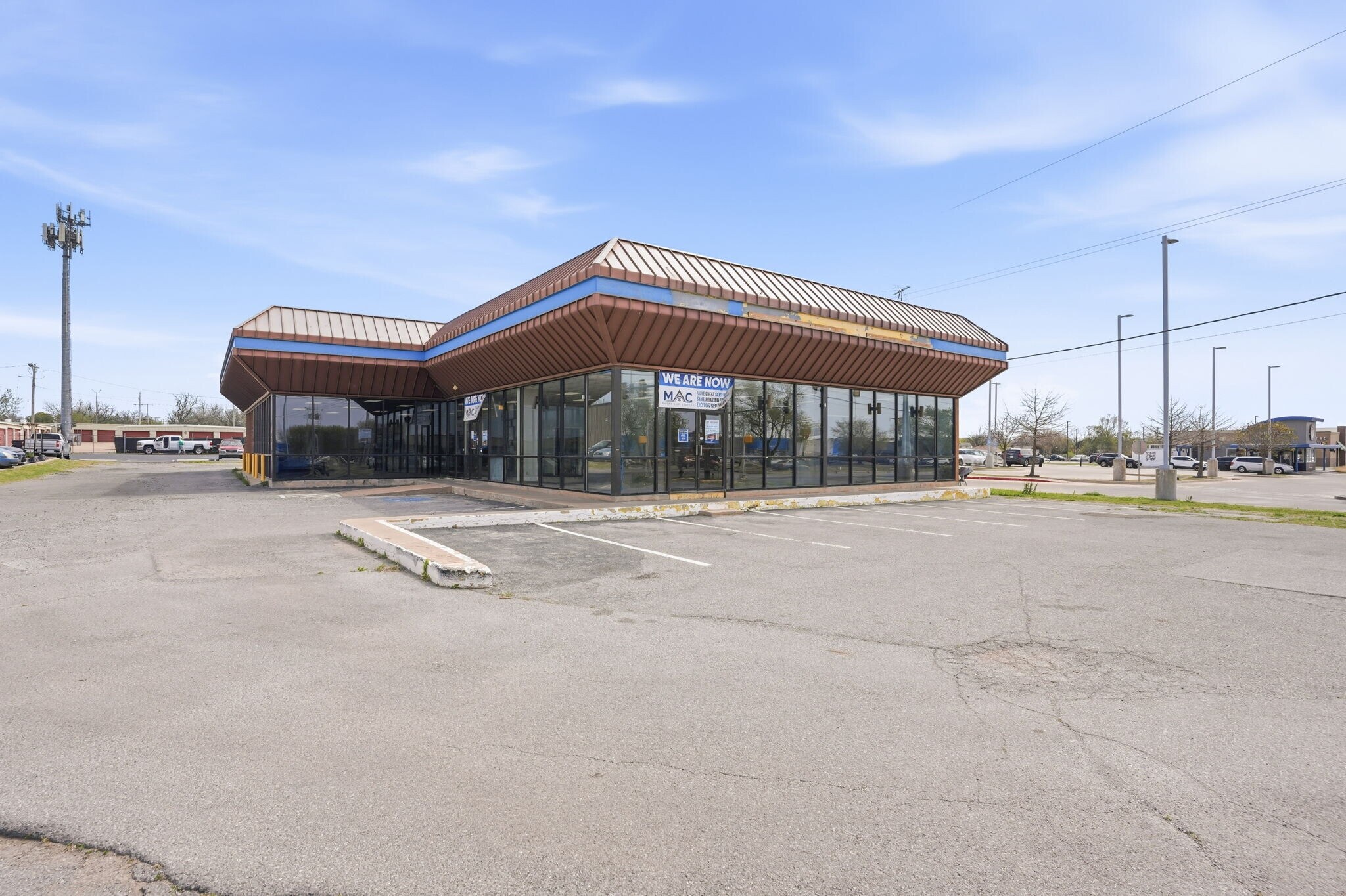 1001 NW Sheridan Rd, Lawton, OK for Rent