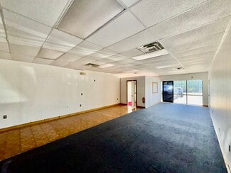 Asheboro, NC Retail - 2419 N Fayetteville St