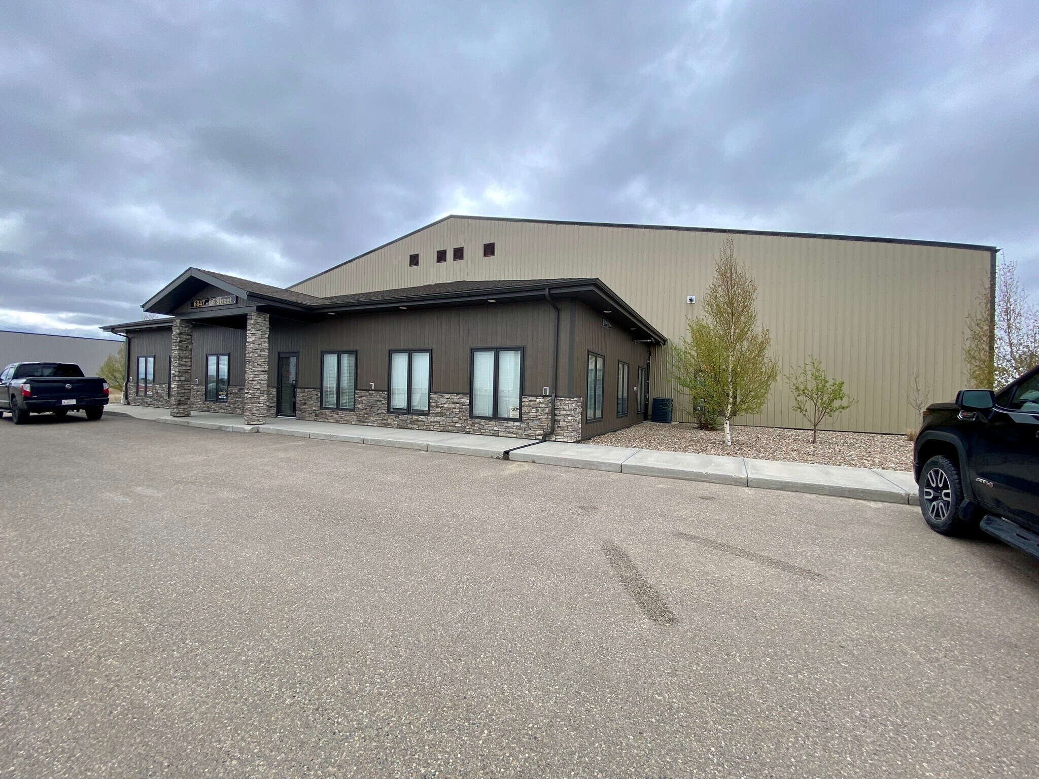6847 66 St, Lloydminster, AB for Rent