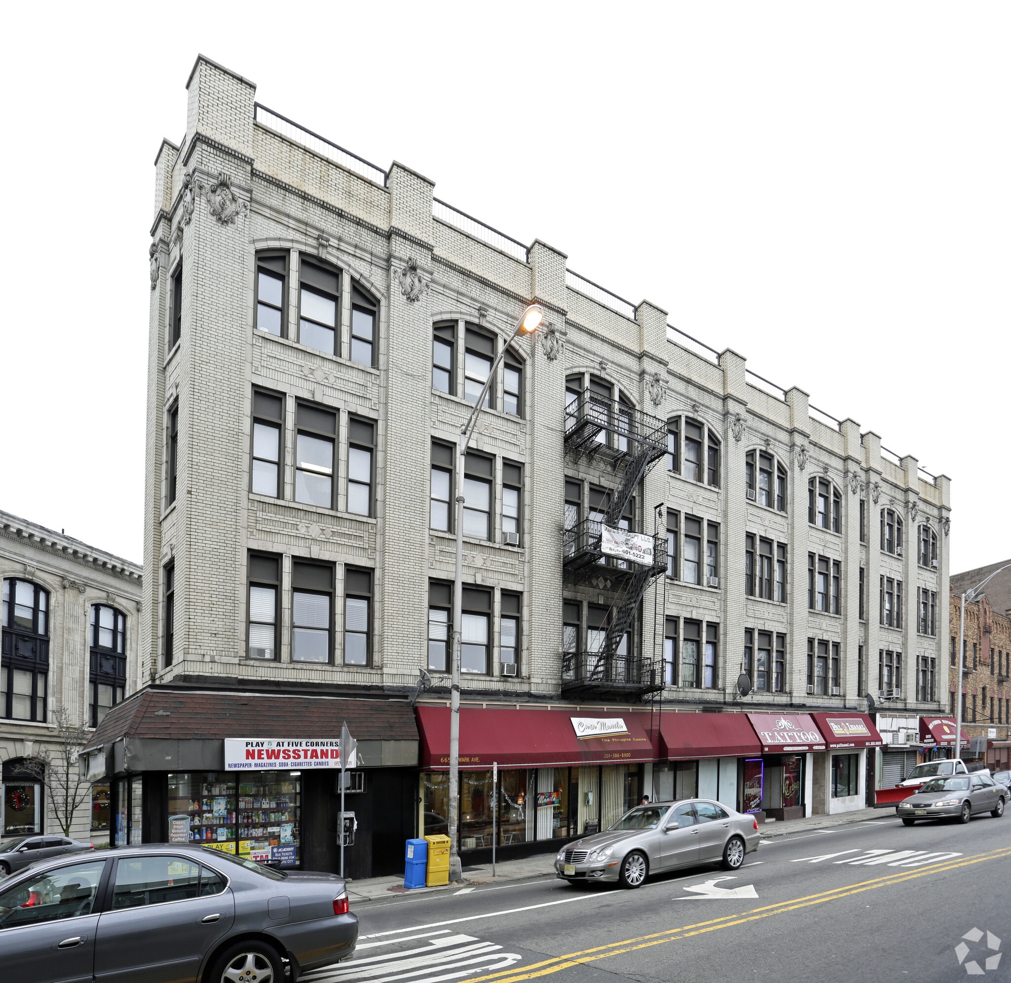 584-588 Summit Ave, Jersey City, NJ for Rent