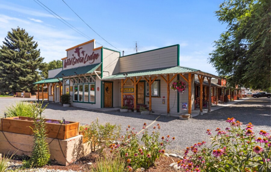 105 E Court Dr, Merrill, OR for Sale