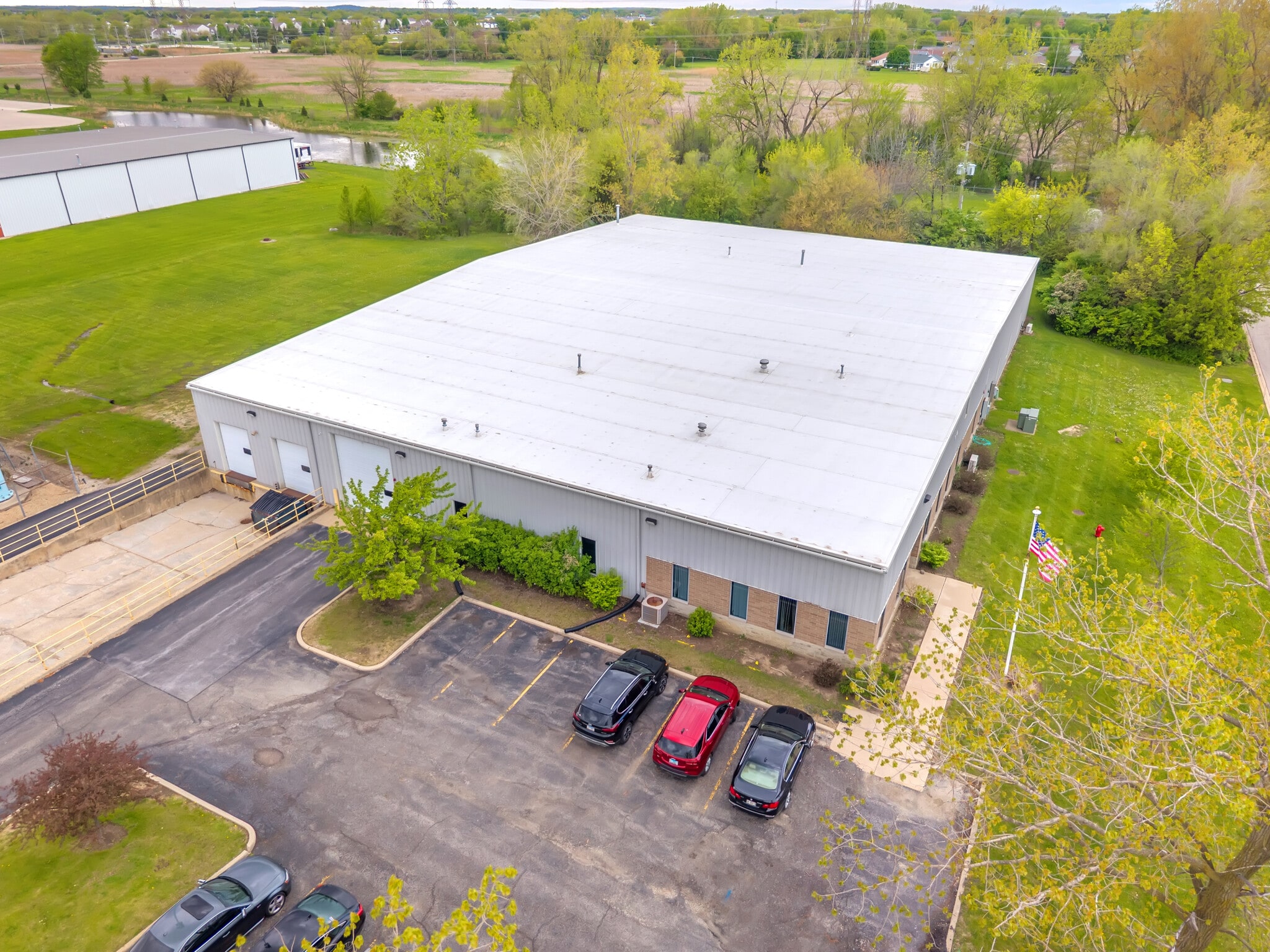 197 Alder Dr, North Aurora, IL for Sale