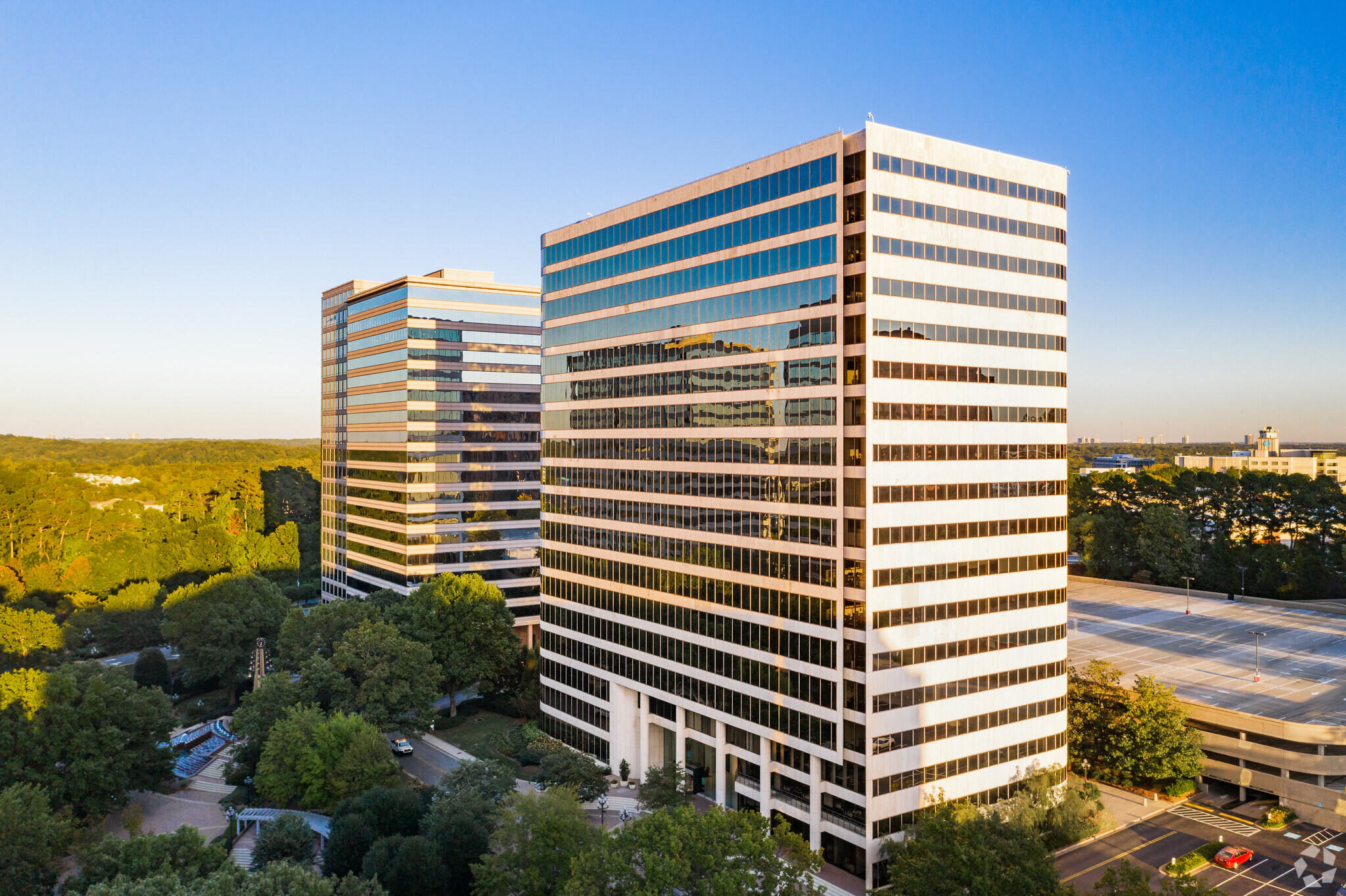 100 Galleria Pky SE, Atlanta, GA for Rent