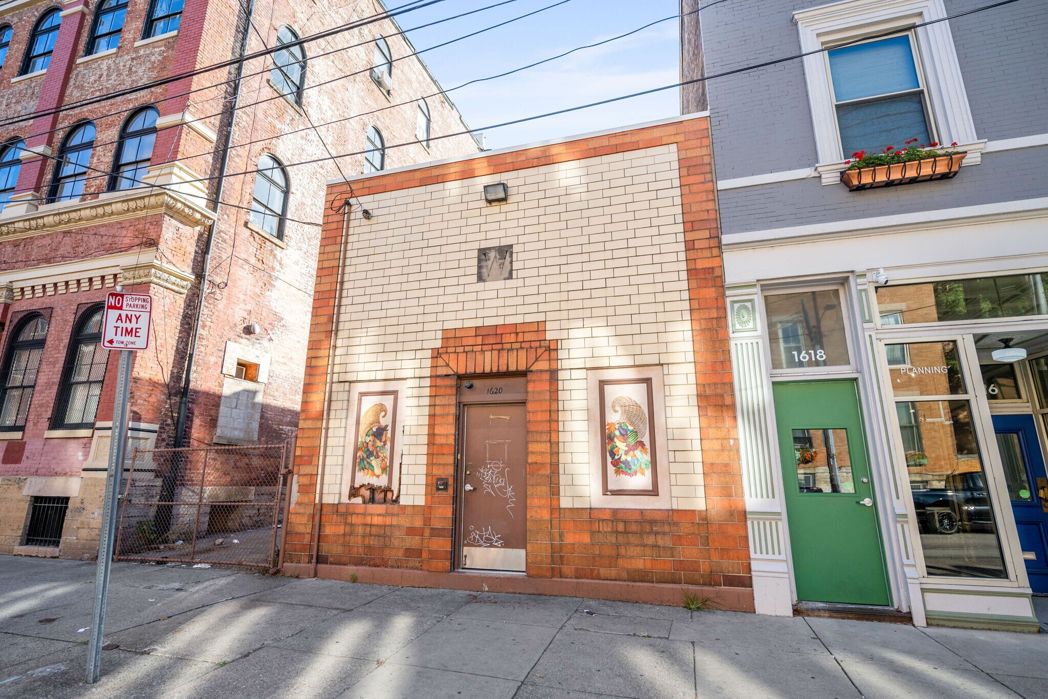 1620 Vine St, Cincinnati, OH for Sale