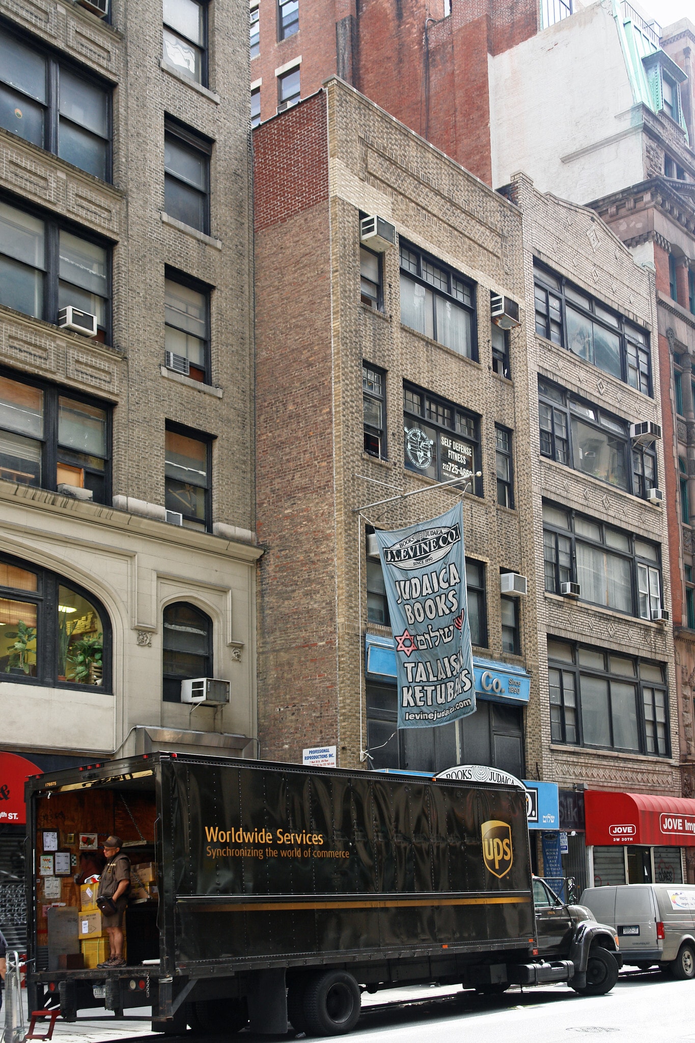 5 W 30th St, New York, NY for Rent