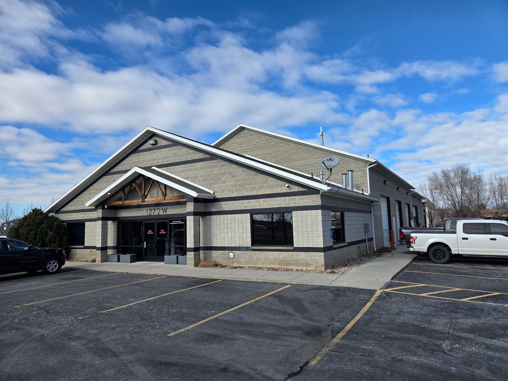 1272 W Sportsplex Dr, Kaysville, UT for Sale