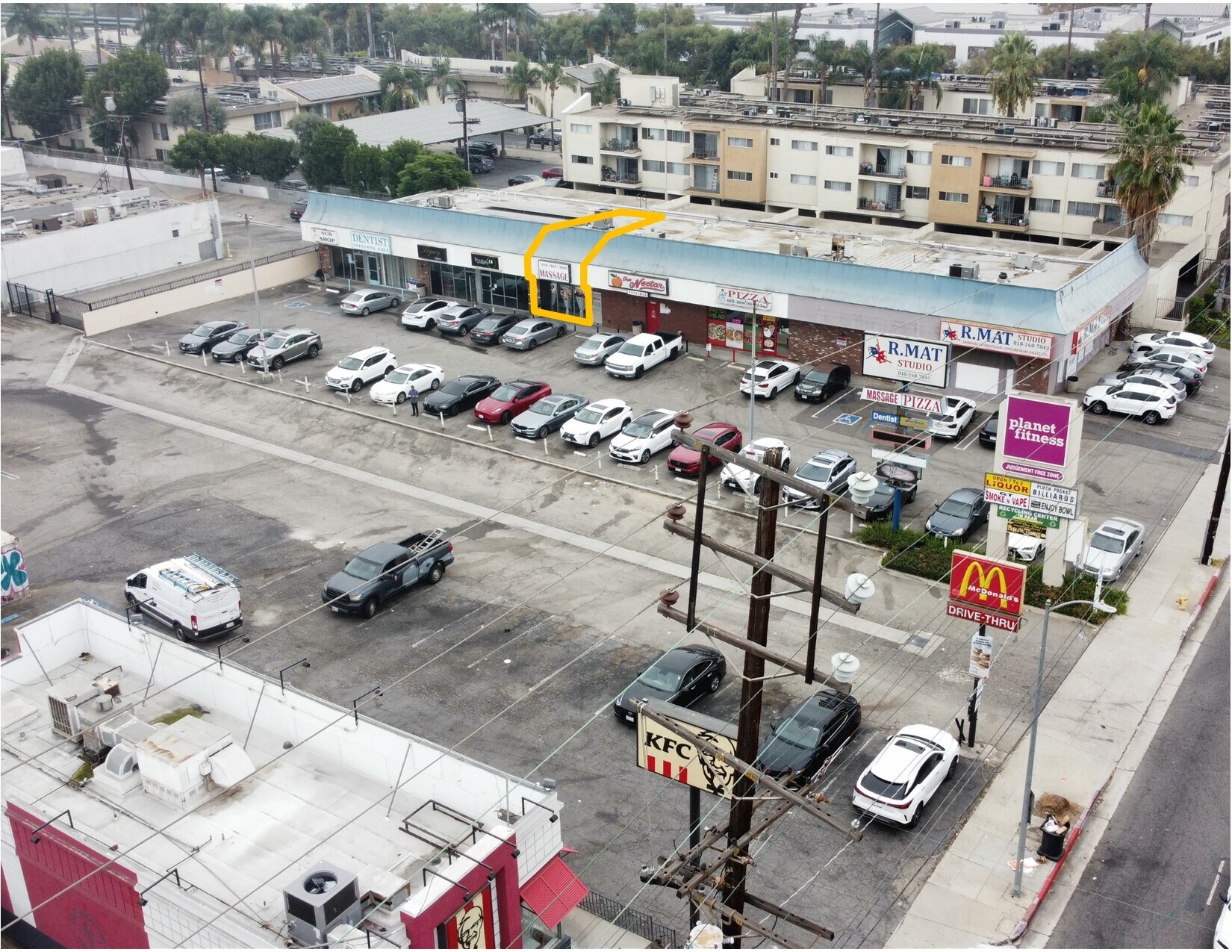 8622-8634 Balboa Blvd, Northridge, CA for Rent