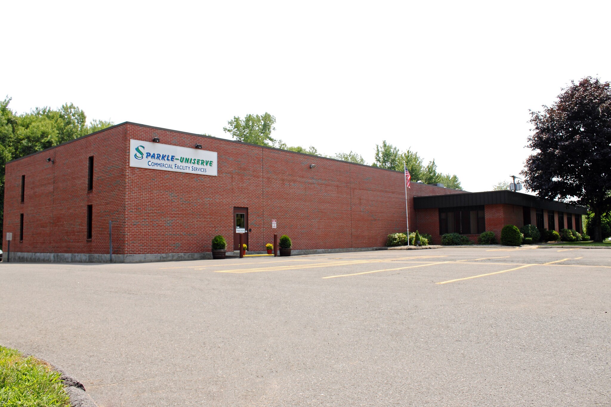 119 Post Rd Enfield, CT 06082 Flex Property for Lease on