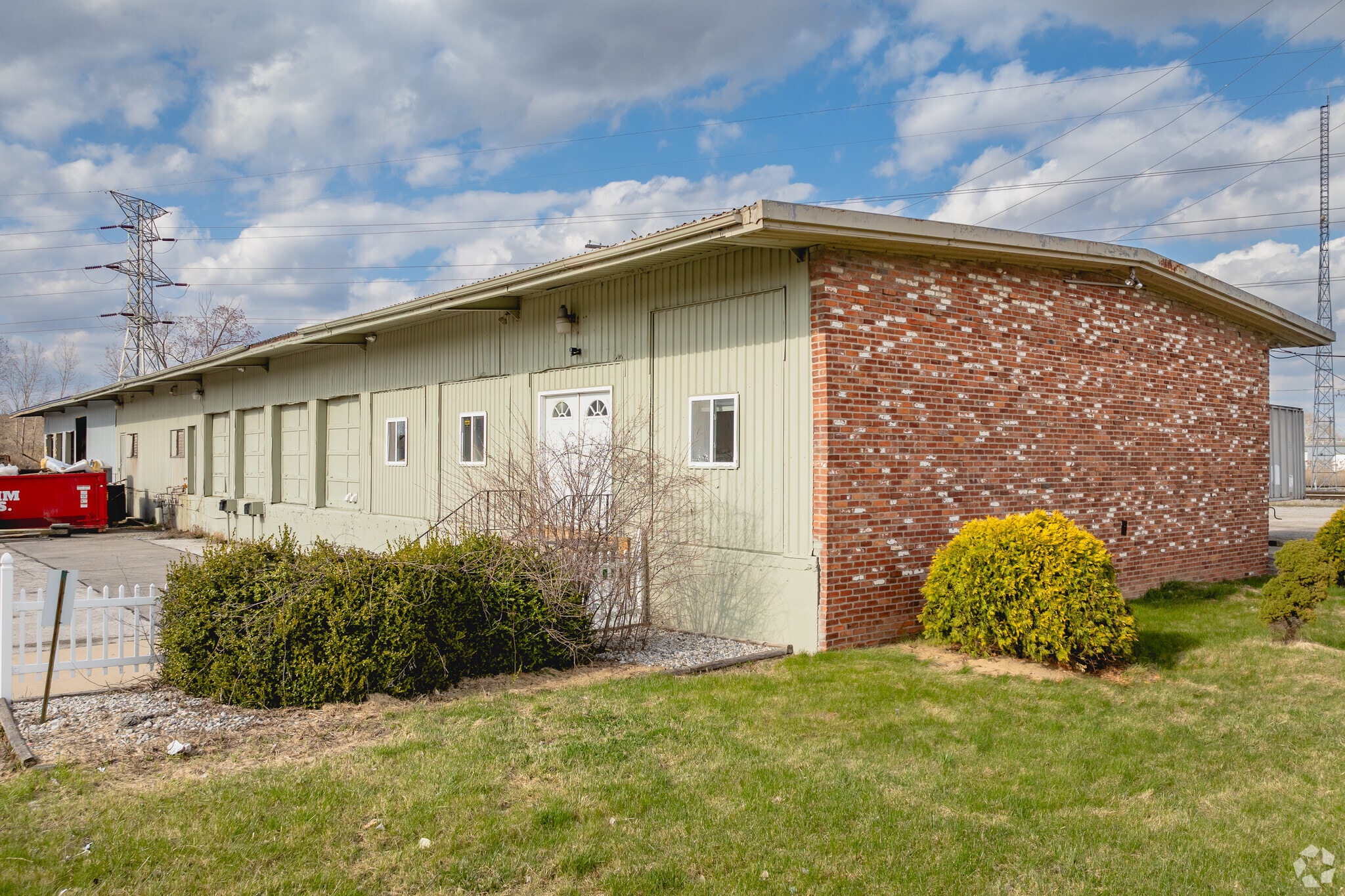 1045 Matzinger Rd, Toledo, OH for Rent