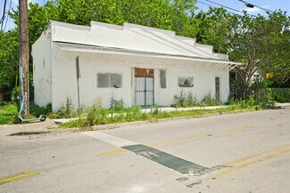 417 Robert T Martinez Jr St  