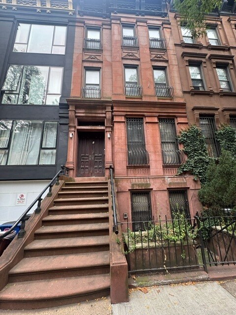 8 E 128th St, New York, NY for Sale
