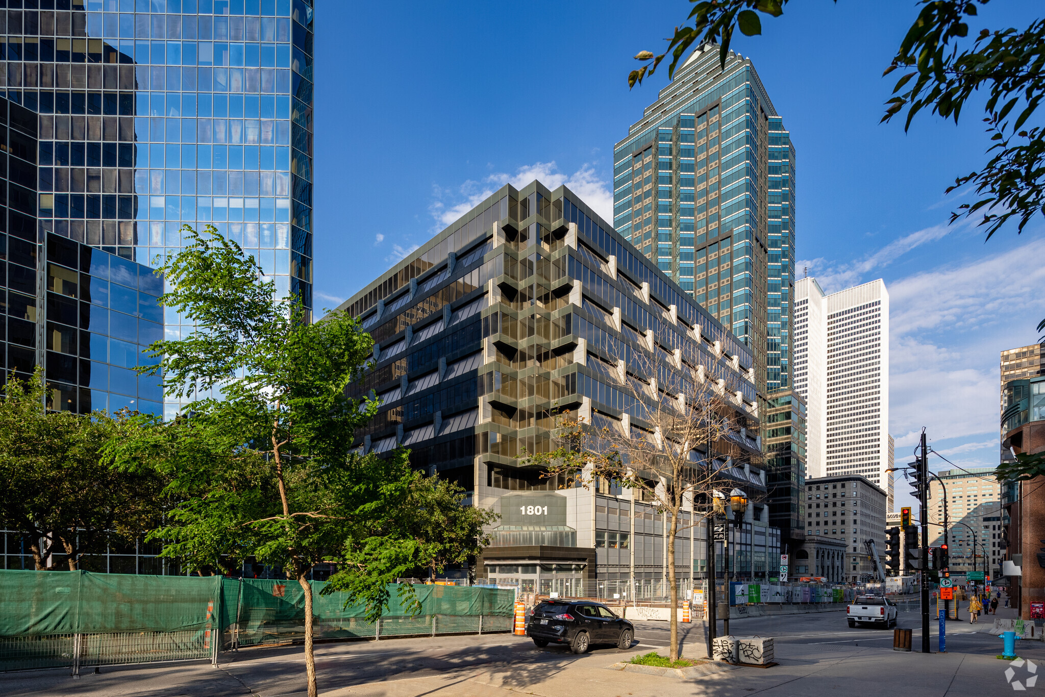 1801 Av McGill College, Montréal, QC for Rent