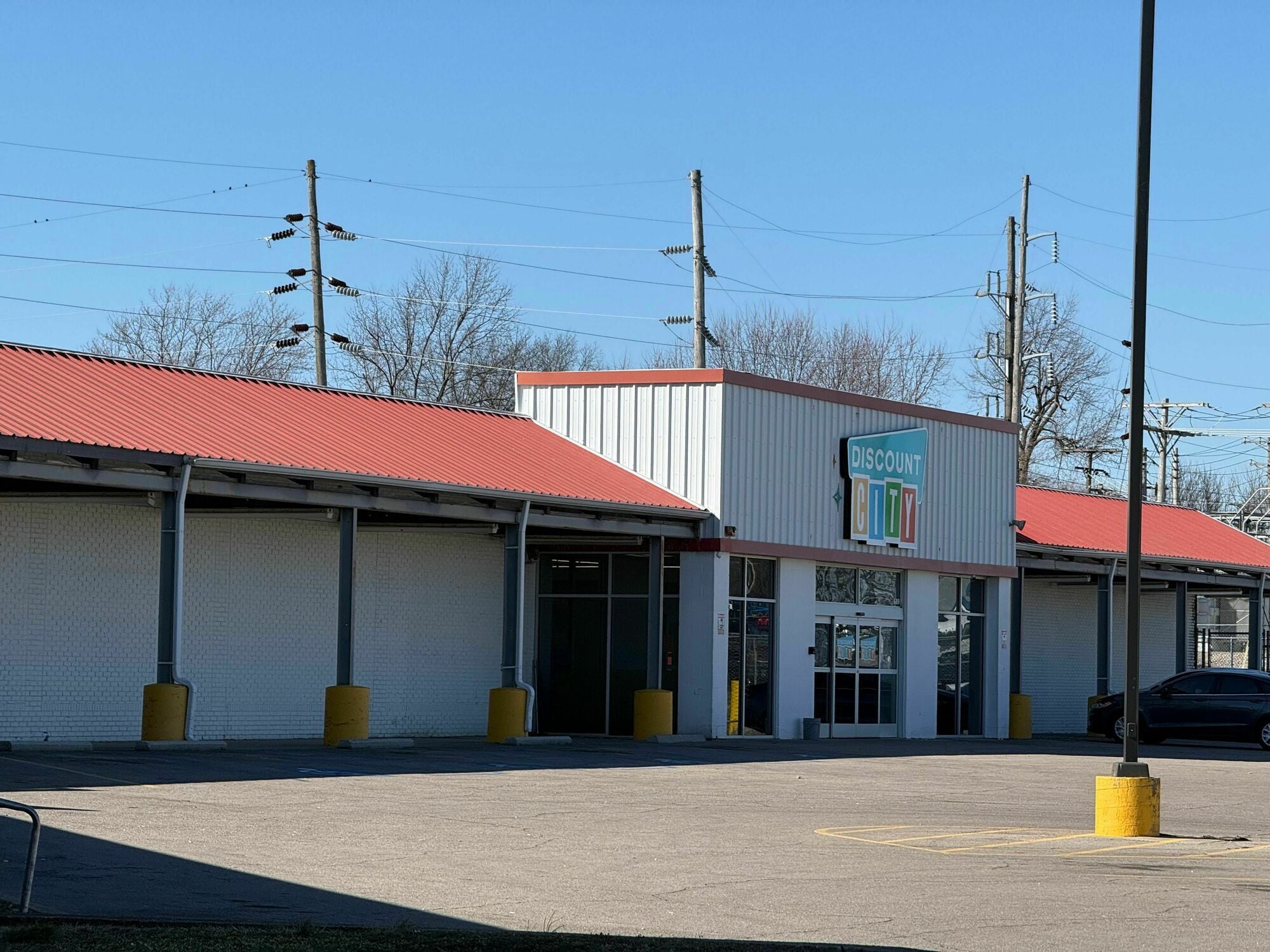 689-699 S Monroe St, Lebanon, MO for Sale