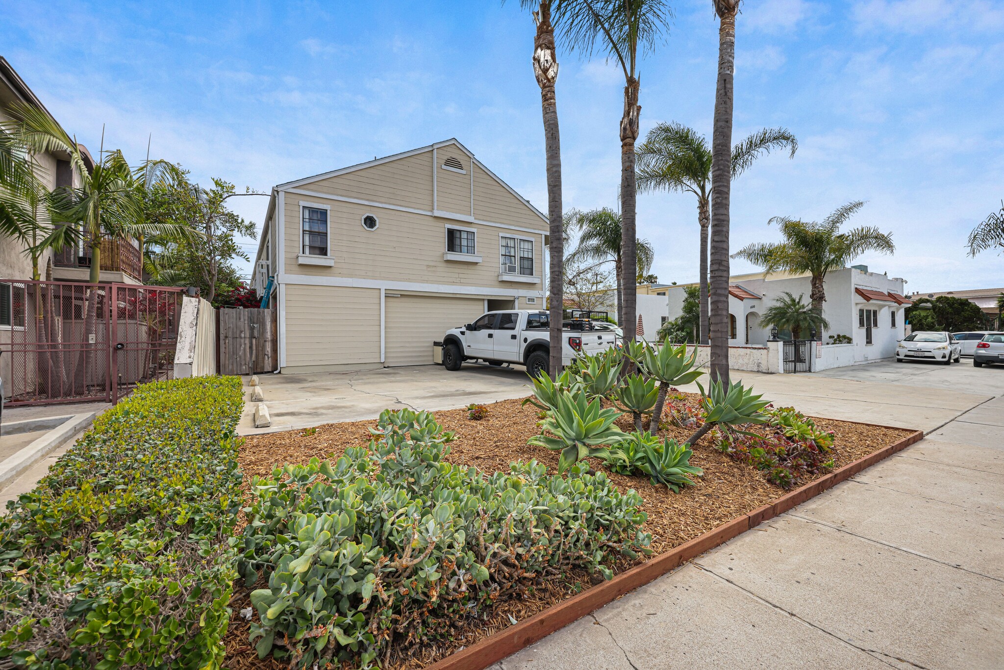 4655 33rd St, San Diego, CA for Sale