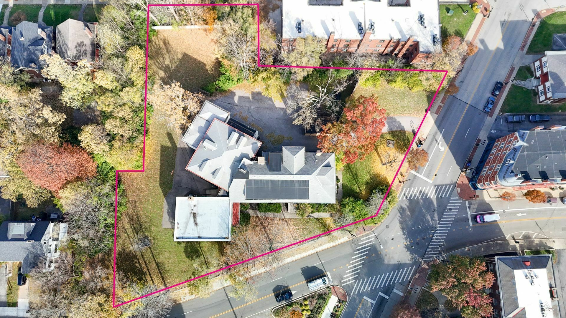 2605 Woodburn Ave, Cincinnati, OH for Sale