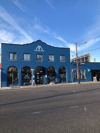 2975-3005 NE Sandy Blvd