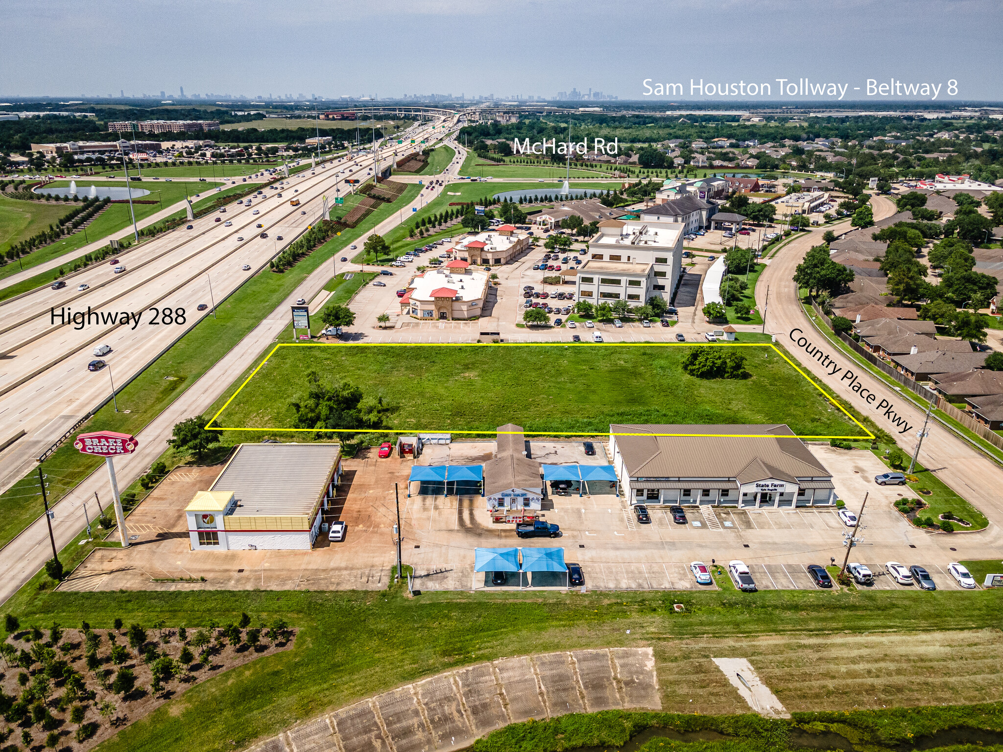 1966 Country Place Parkway, Pearland, TX for Sale