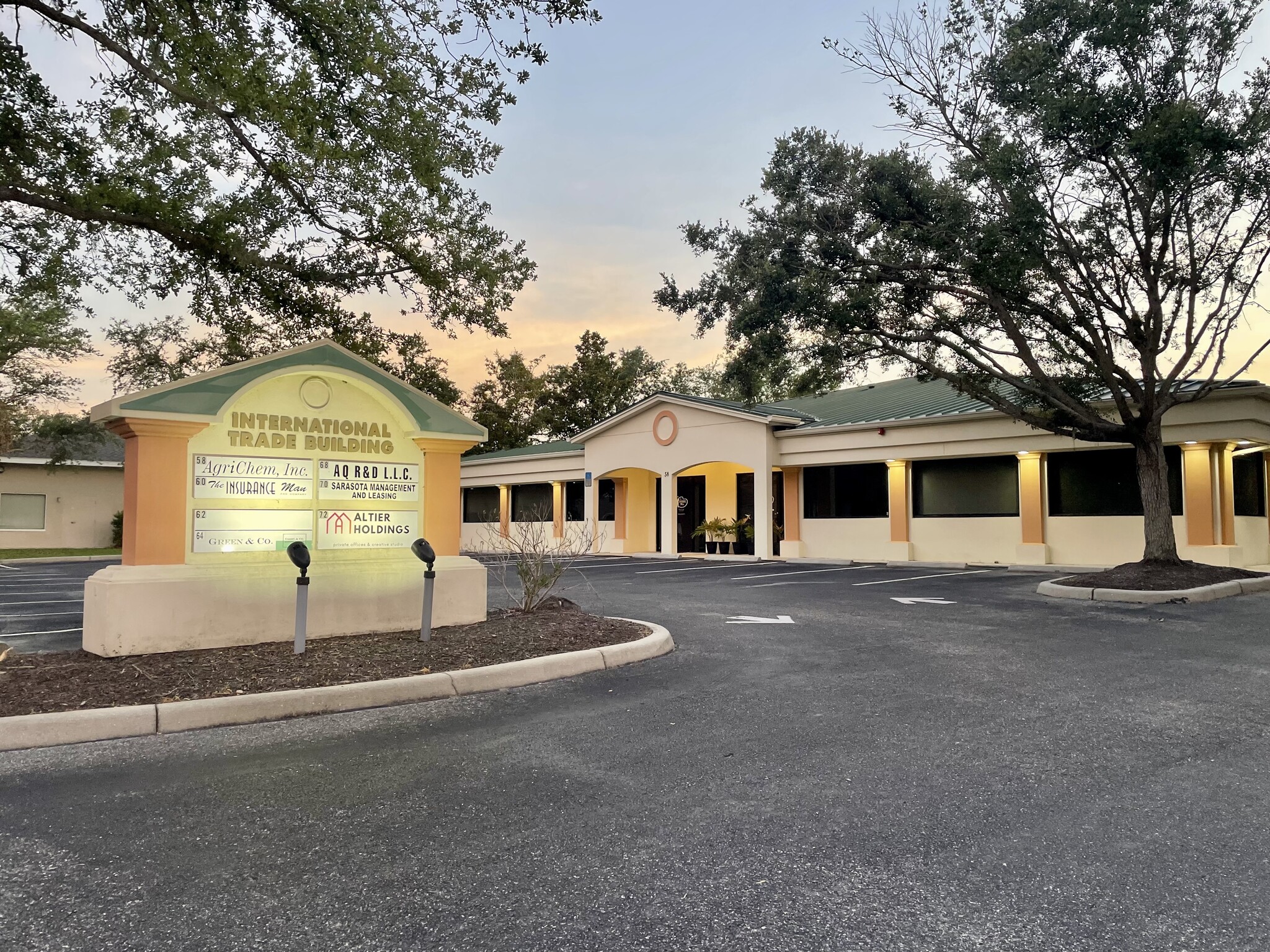 58-74 Sarasota Center Blvd, Sarasota, FL for Sale
