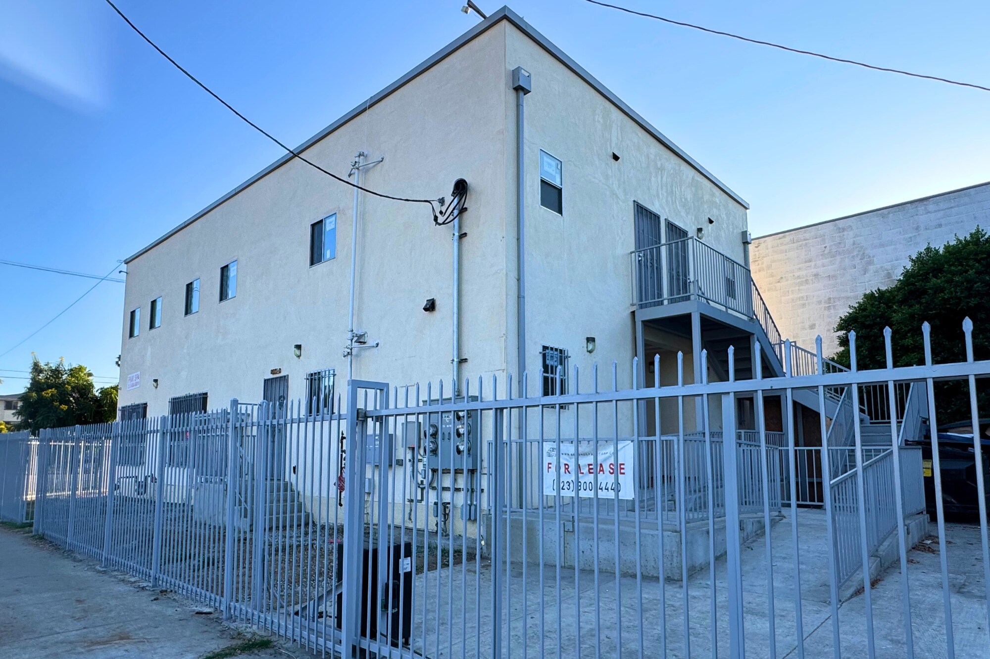 2071 W Washington Blvd, Los Angeles, CA for Rent