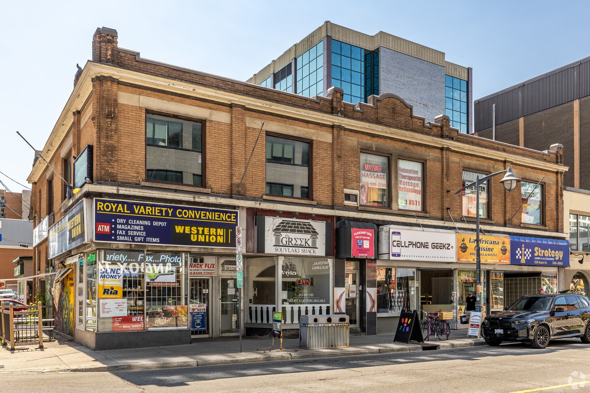 250-260 Bank St, Ottawa, ON for Rent
