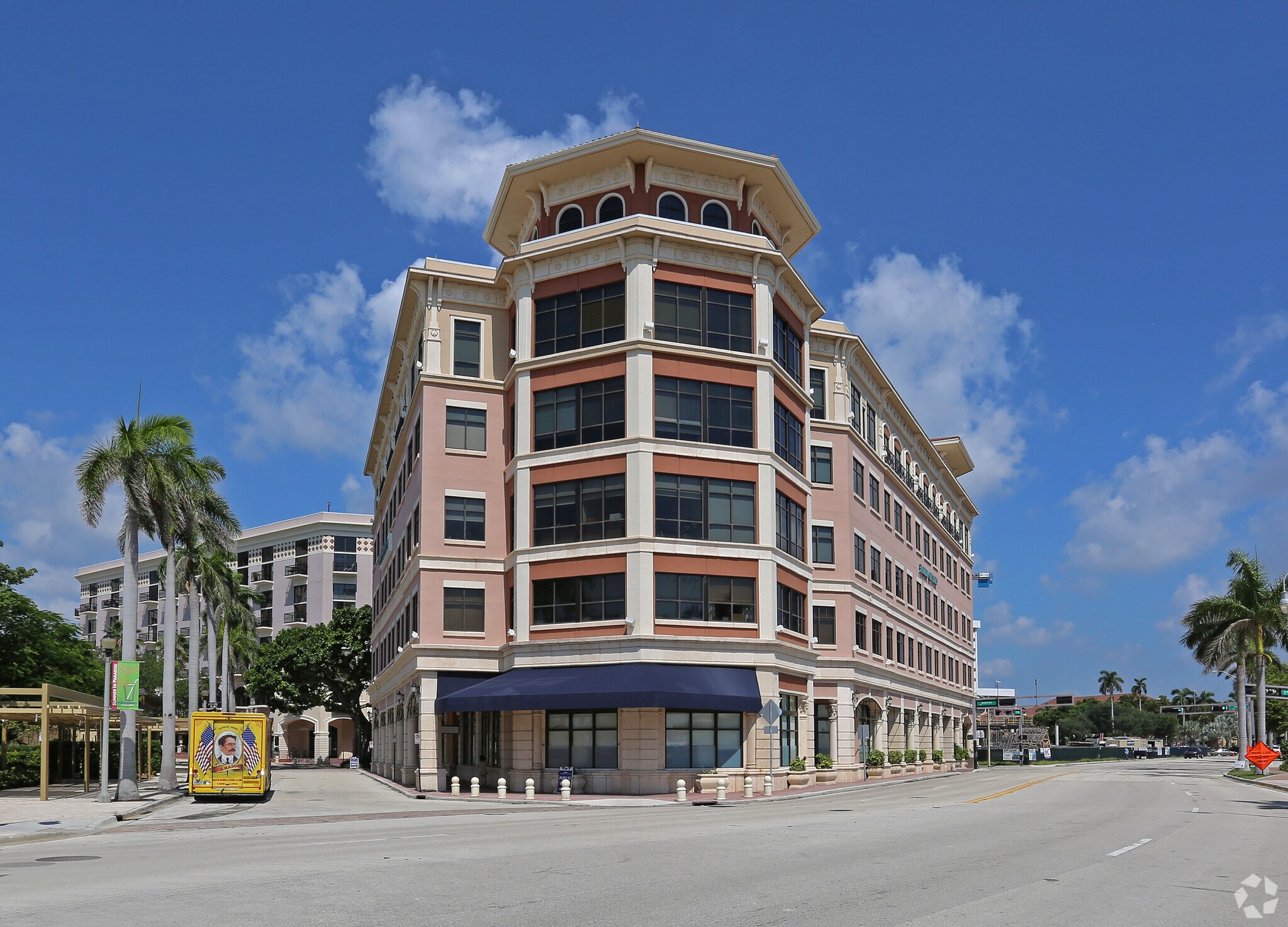 1 N Clematis St West Palm Beach Fl Office Property For Lease On Showcase Com