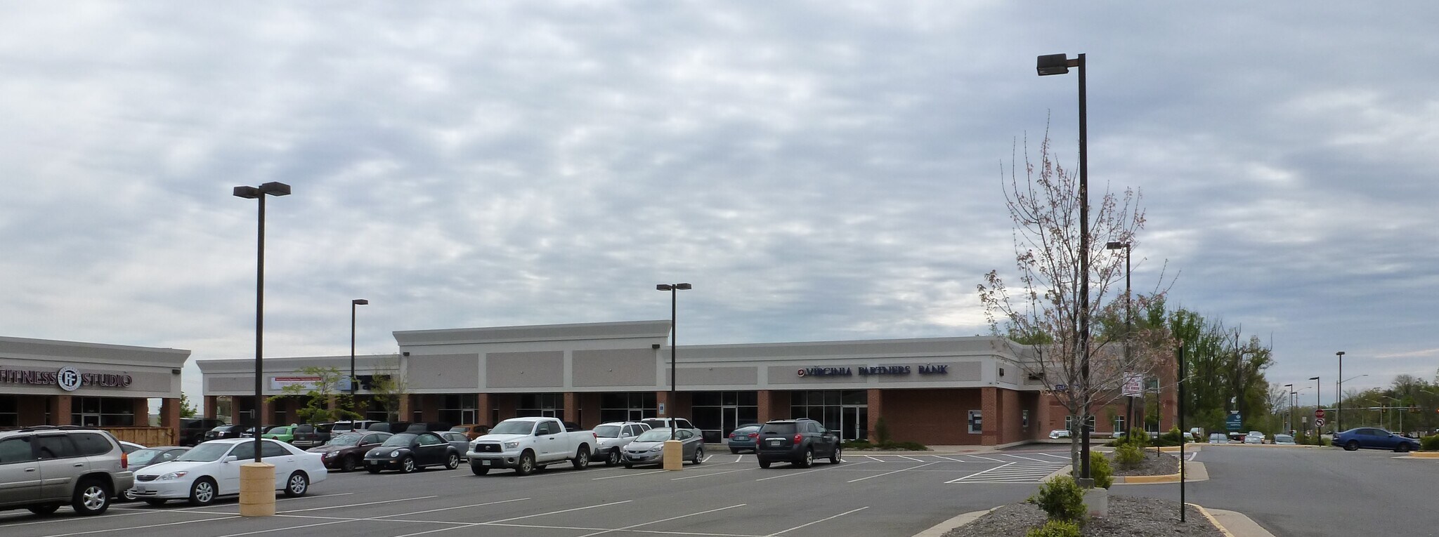 2521-2537 Cowan Blvd, Fredericksburg, VA for Rent