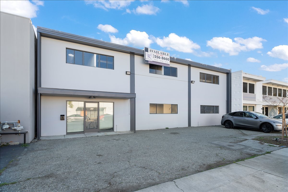 930 Industrial Ave, Palo Alto, CA for Sale