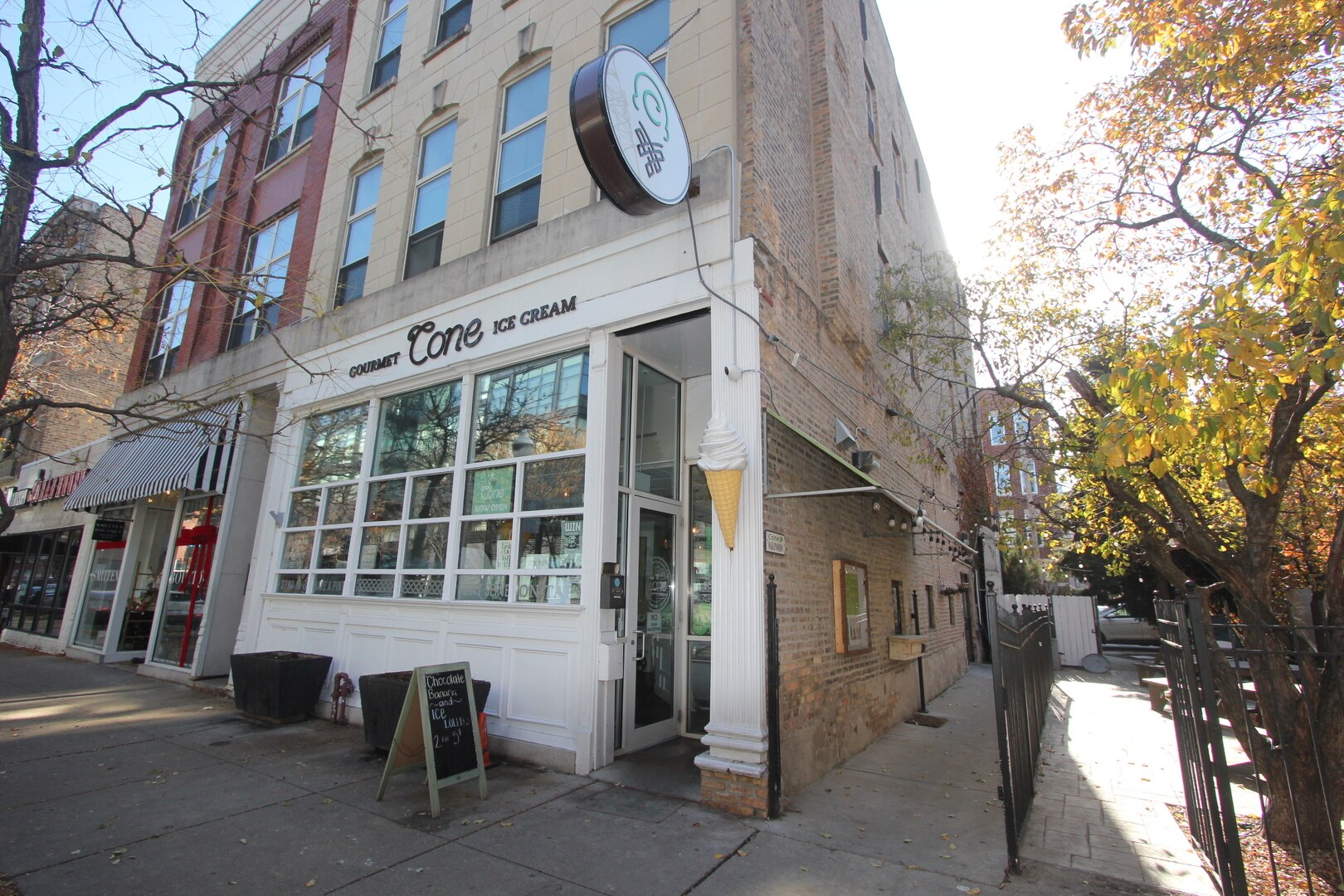 1047 W Madison St, Chicago, IL for Rent