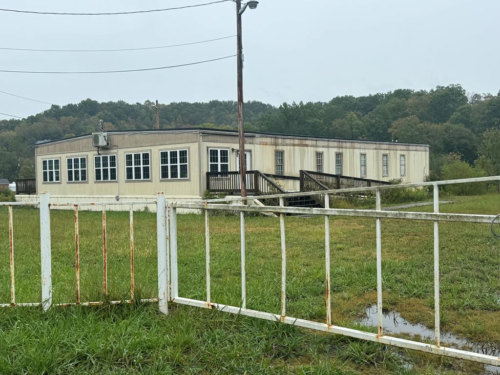 264 Coal River Rd, Glen Daniel, WV for Sale