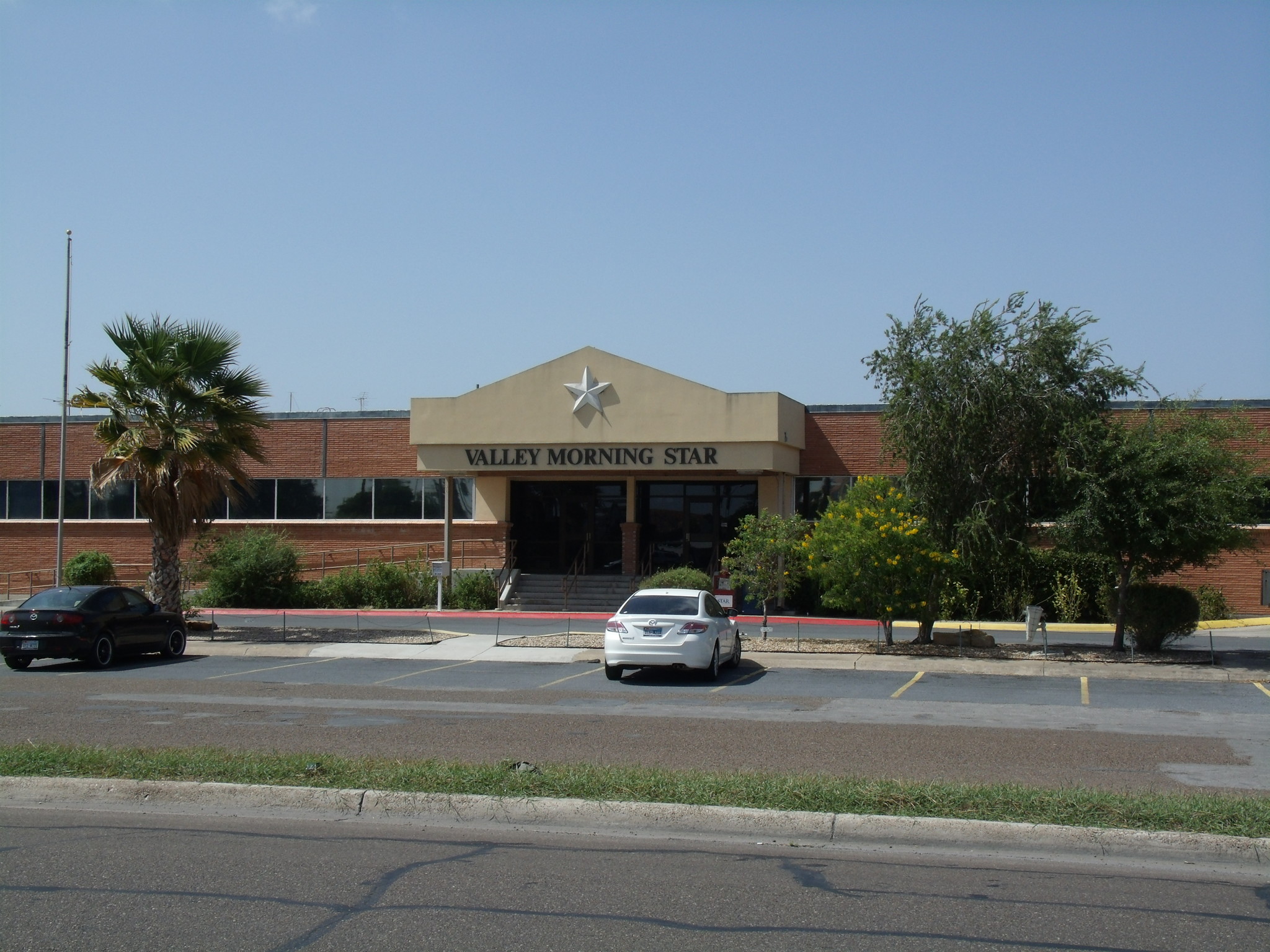 1310 S Commerce St, Harlingen, TX for Sale