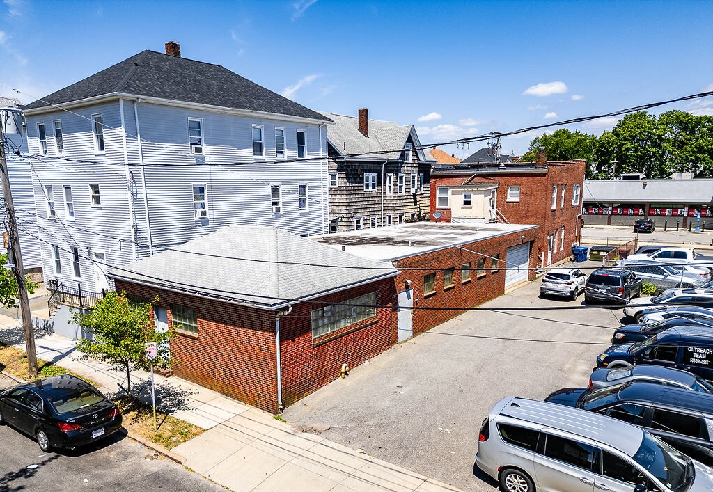 272 Sawyer St, New Bedford, MA for Sale