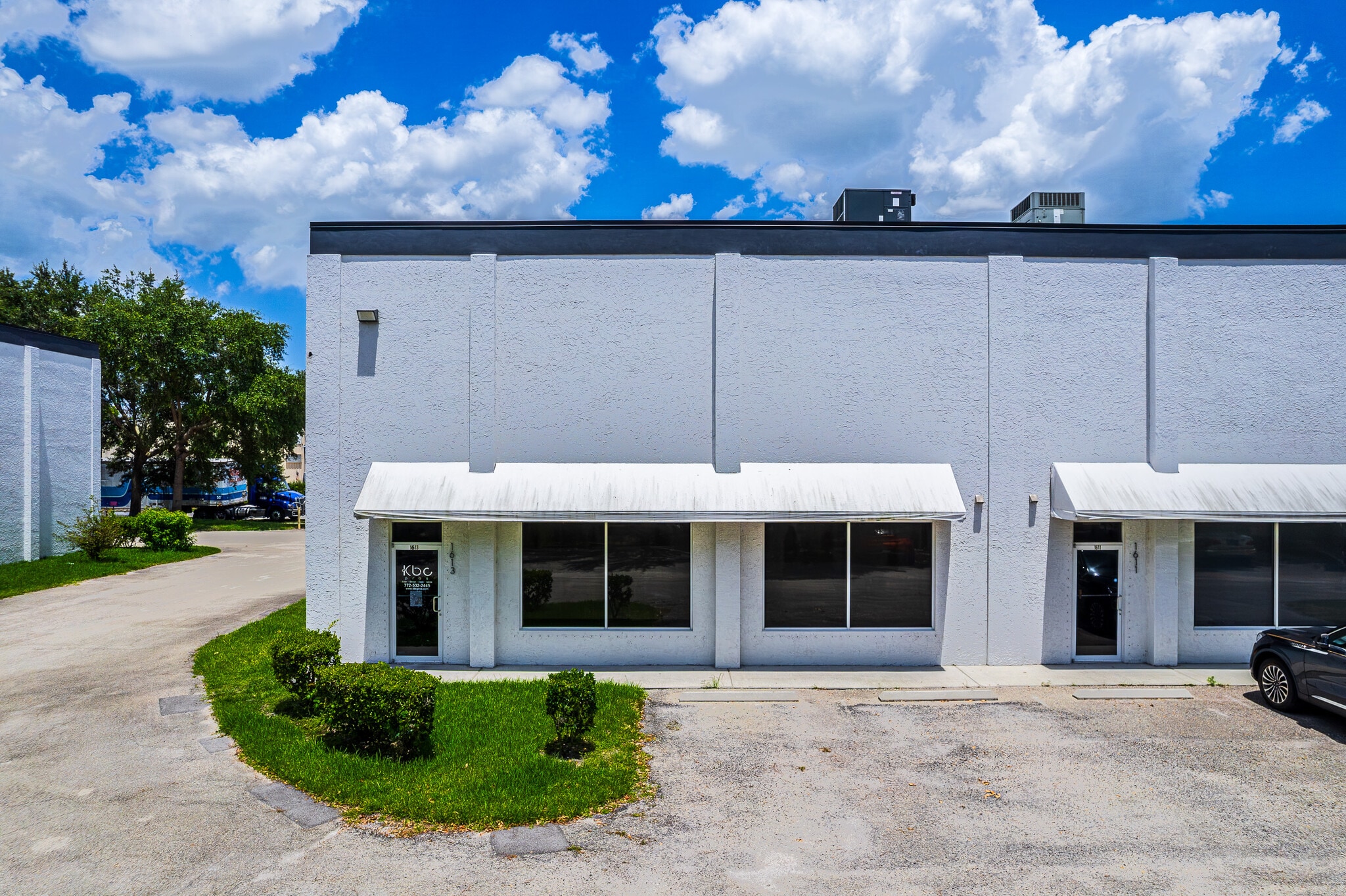 1605-1613 91st Ct, Vero Beach, FL for Sale