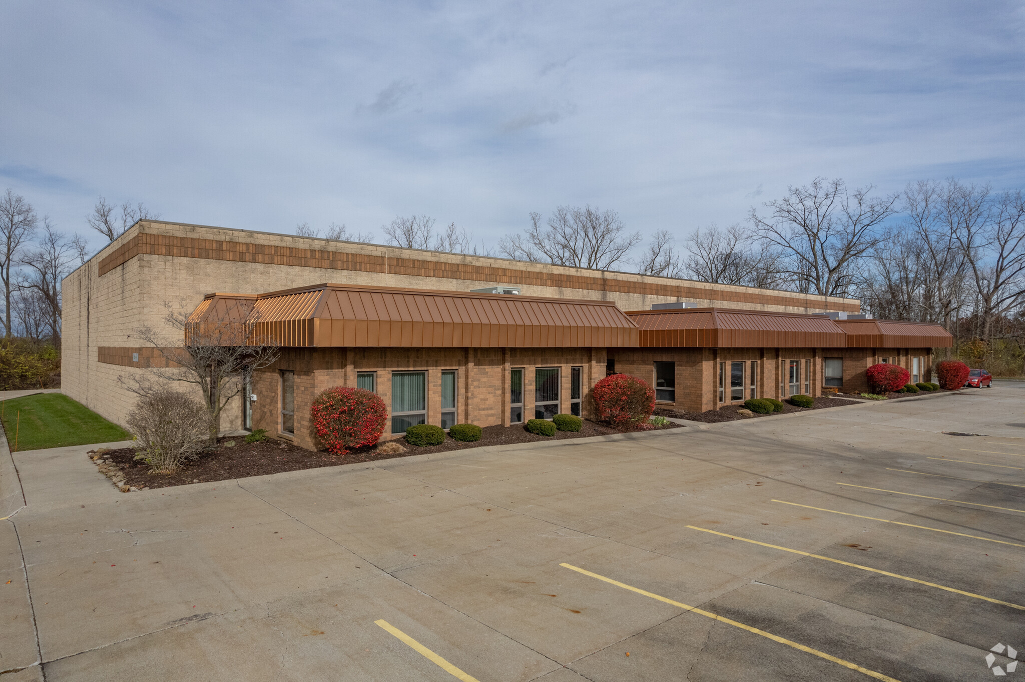 21500-21550 Drake Rd, Strongsville, OH for Rent