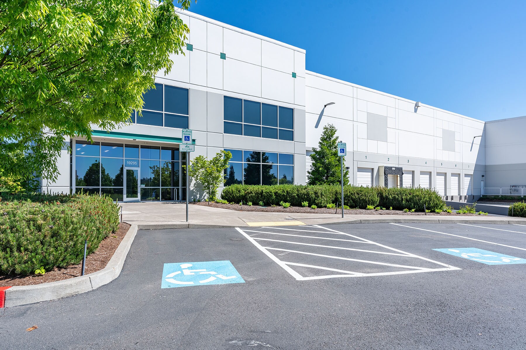 19295-19375 NE Riverside Pky, Portland, OR for Rent