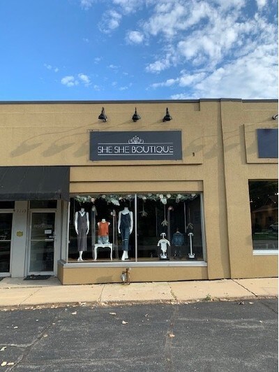 2211-2213 E State St, Rockford, IL for Rent