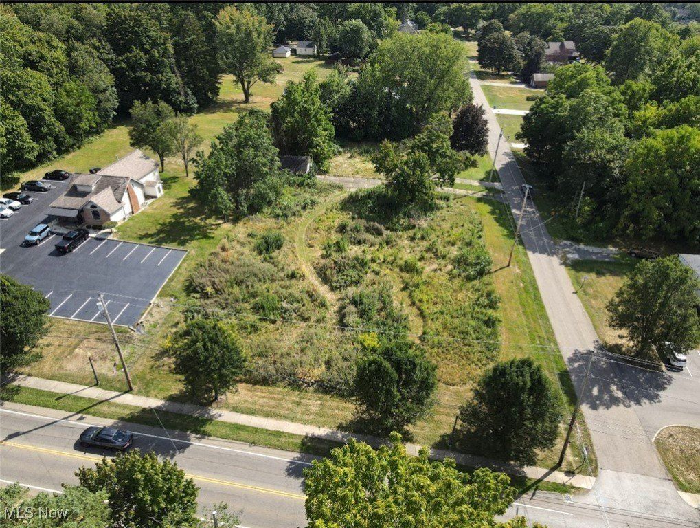 8530 E Market St, Warren, OH for Sale