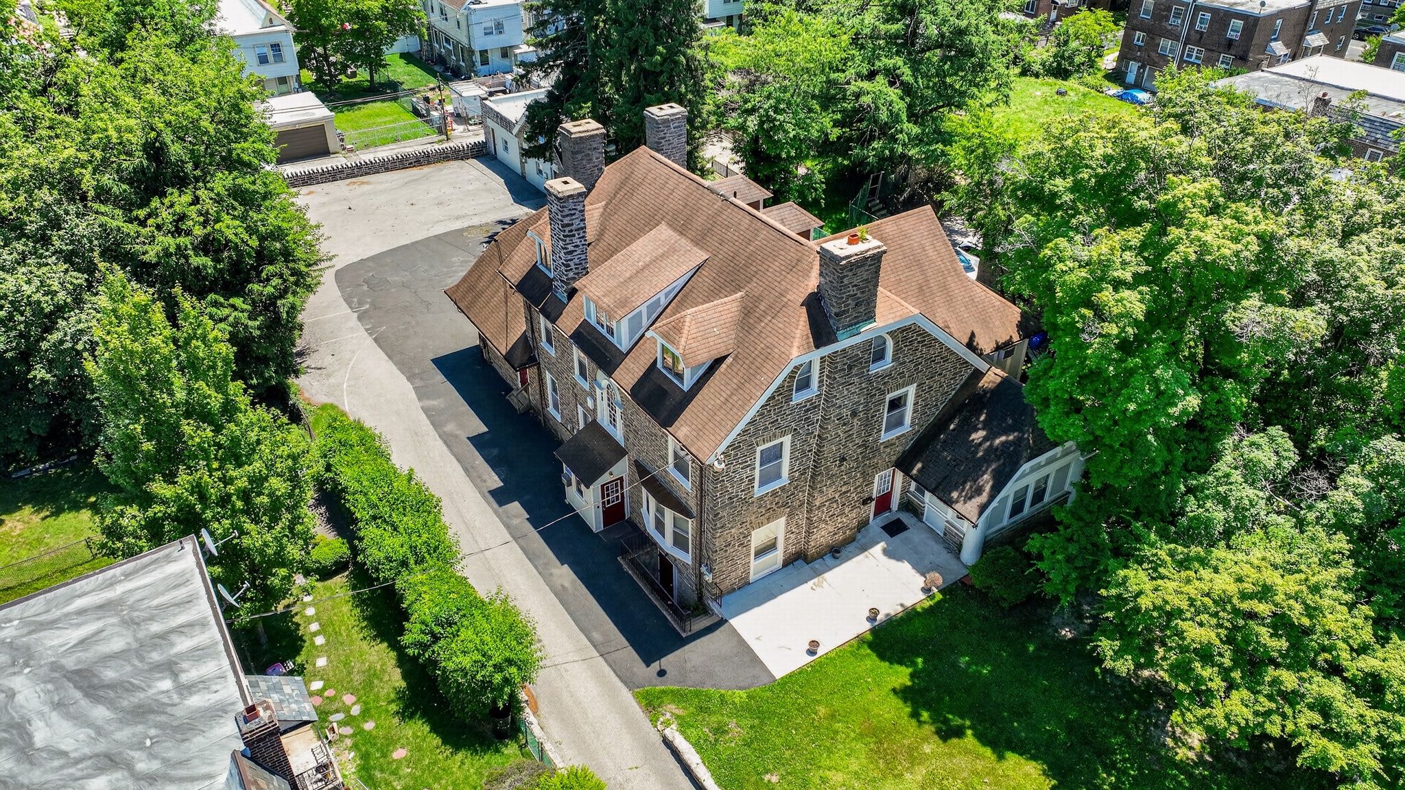 820 E Vernon Rd, Philadelphia, PA for Rent