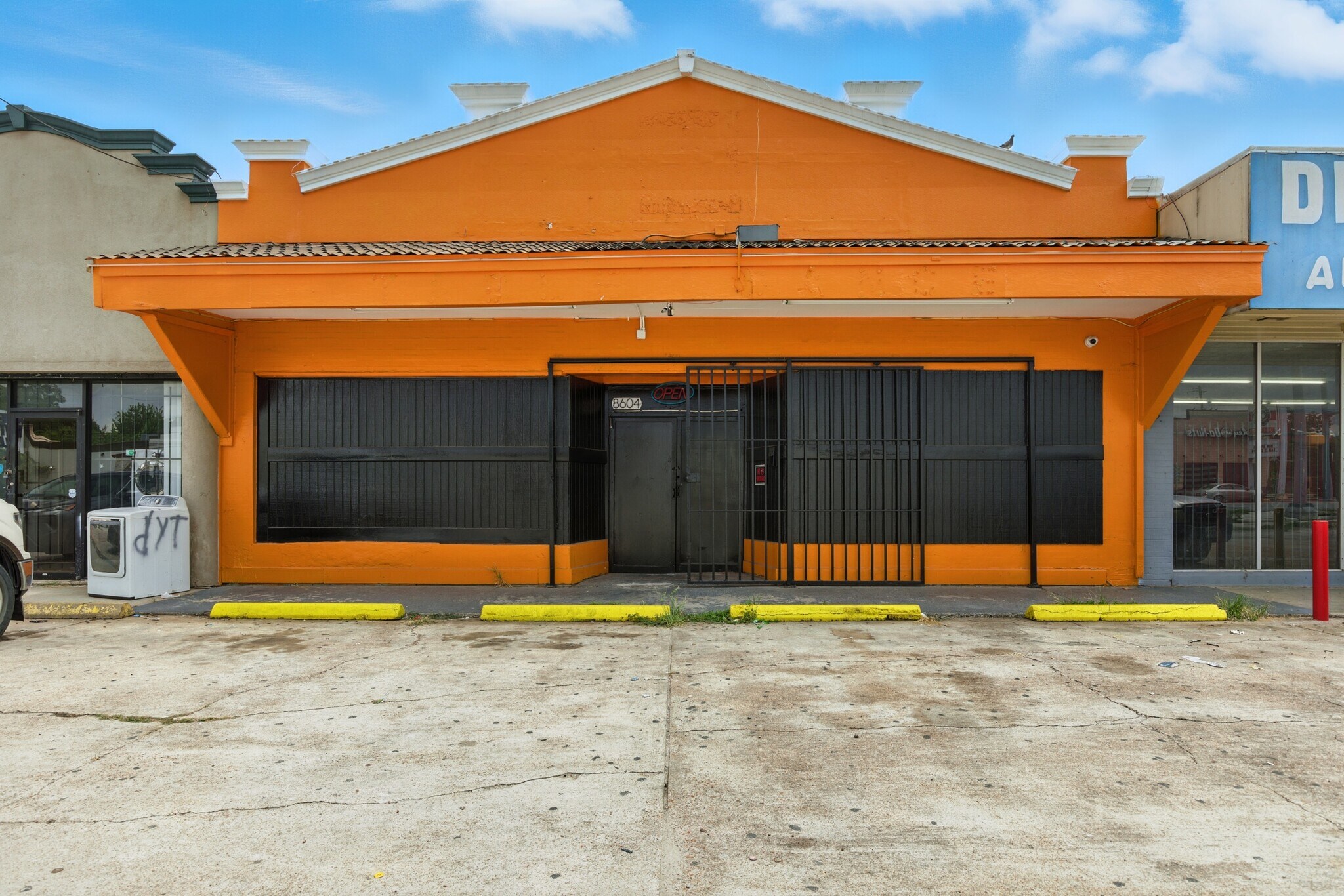 8604 Jensen Dr, Houston, TX for Sale