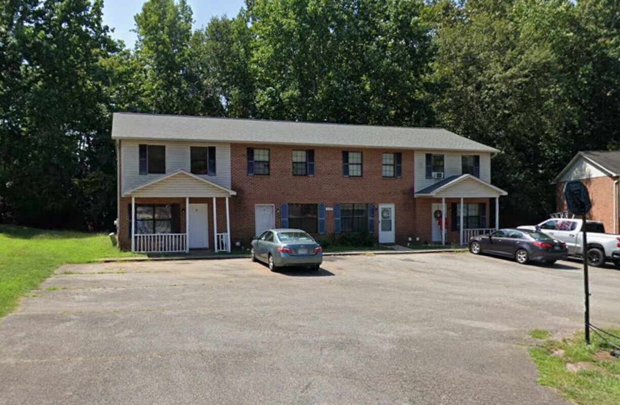 111 Woodland Dr, Anderson, SC for Sale